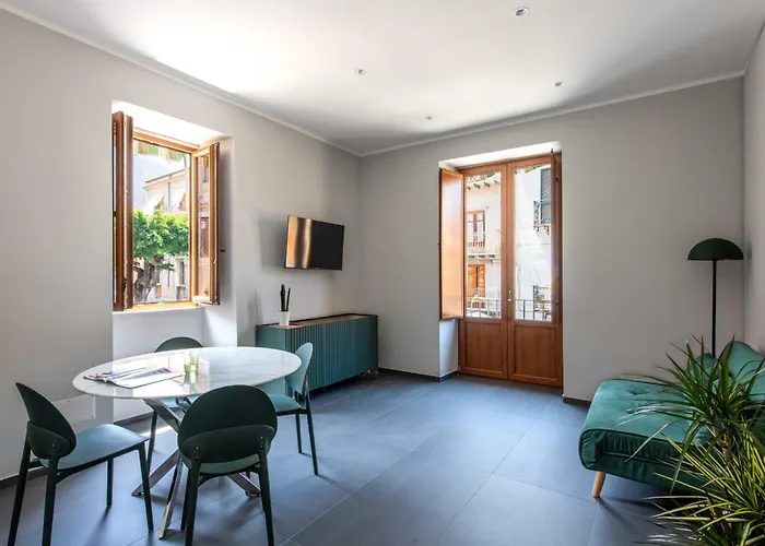 Dimora Umberto I By Wonderful Italy شقة